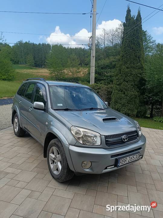 Sprzedam Toyota RAV4 Samochody osobowe Jabłonka