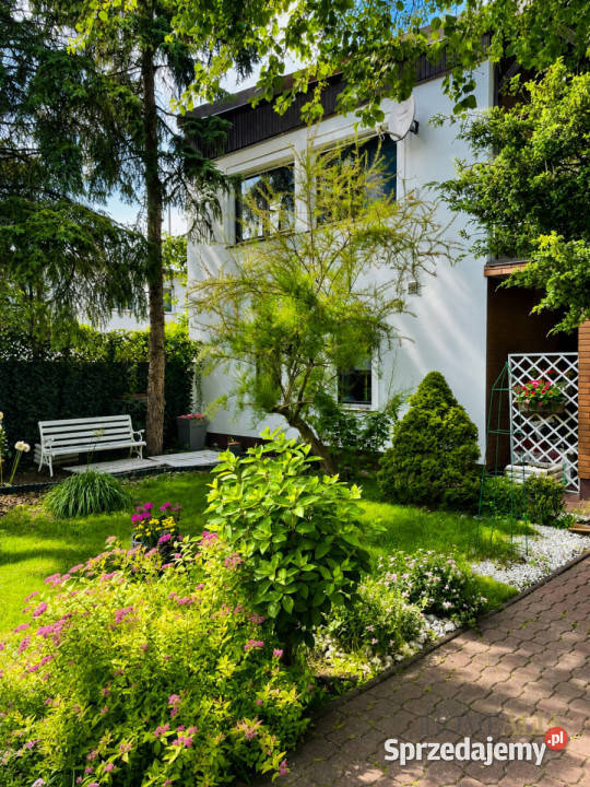 sprzedaży domu wolnostojącego 24597m2 Warszawa