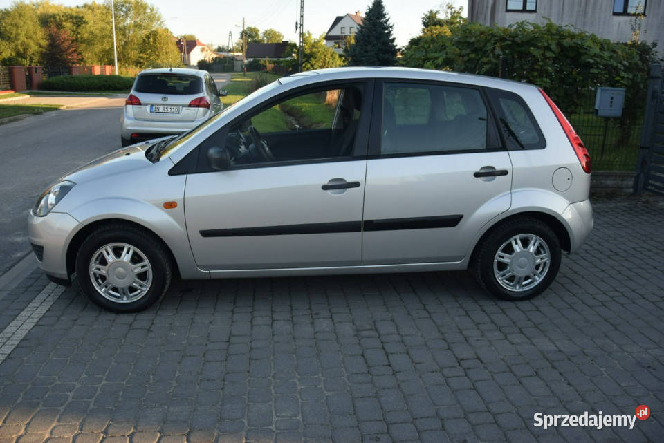 Ford Fiesta 14B Automat Alufelgi Klima Czujniki srebrny Majdan Sieniawski sprzedam