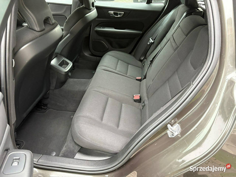 Volvo V60 Opony zimowe Podgrzewane fotele i kurtyny powietrzne Lipówki sprzedam