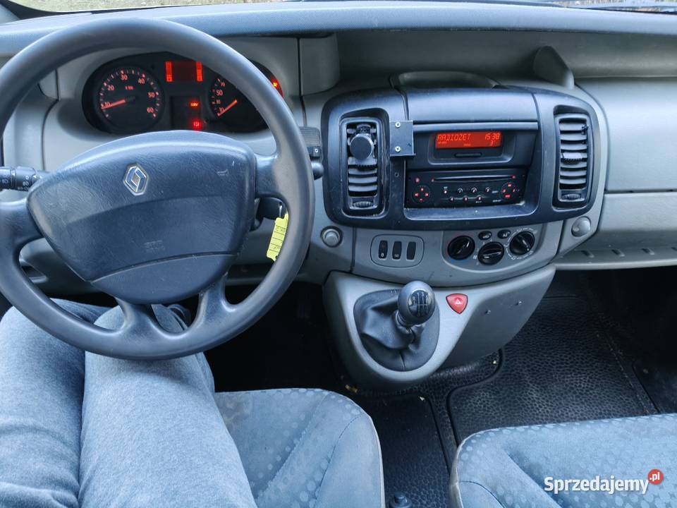 Renault Trafic 19 DCi 101 2006r 1900cm3 Przemyśl