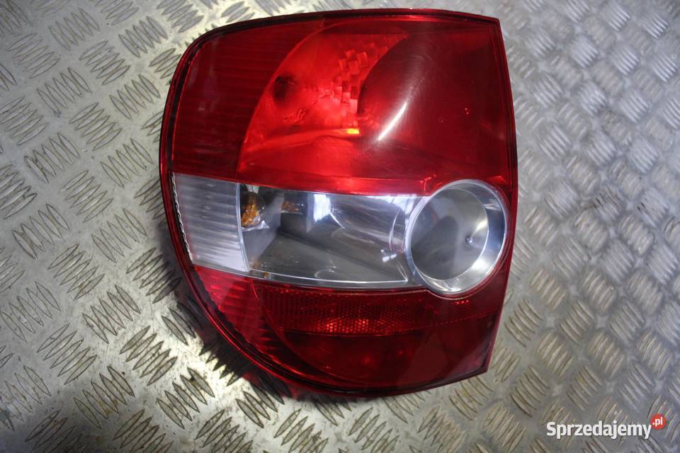 LAMPA LEWY TYŁ TYLNA VW FOX 5Z0945095A