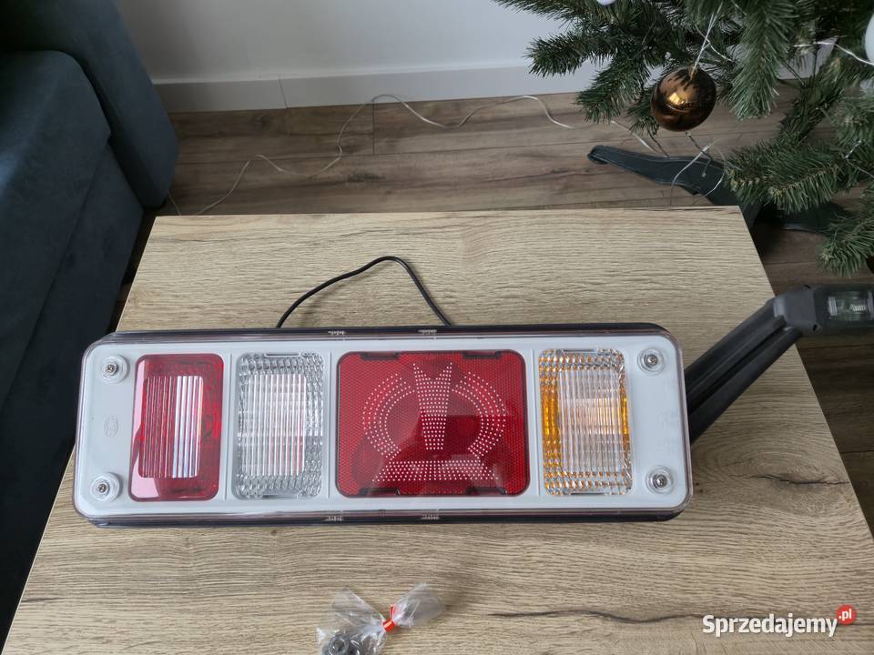 Hella Lampa Tylna prawa Krone 6Funkcji Obrys LED śląskie sprzedam