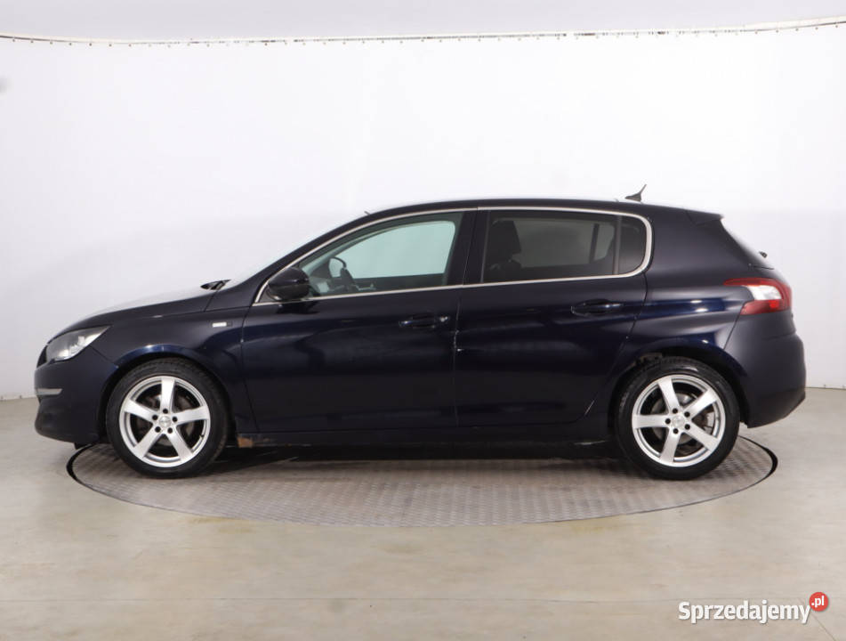 Peugeot 308 12 eTHP niebieski Piaseczno