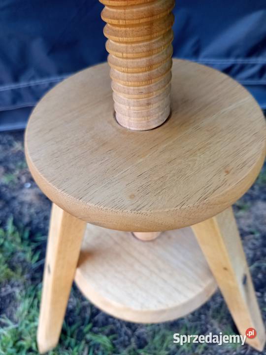 Taboret kuchenny regulowany stołek drewniany do mazowieckie