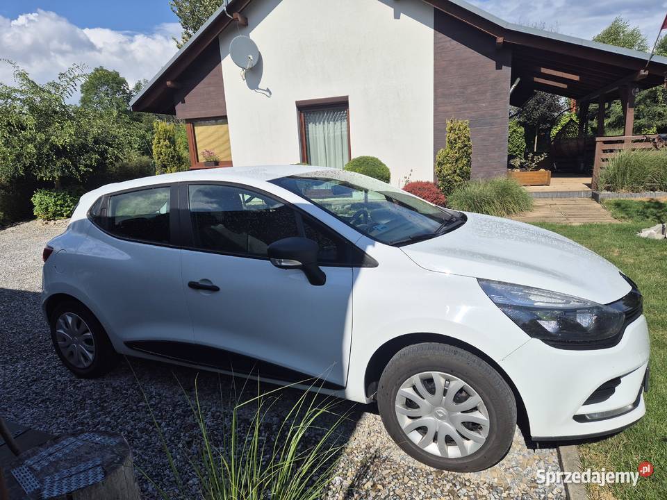 Renault Clio IV 09 TCe Turbo 2017 220 000 benzyna Siedliska