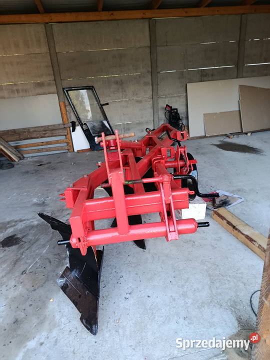 Pług czteroskibowy nieuszkodzony Łopuszno sprzedam