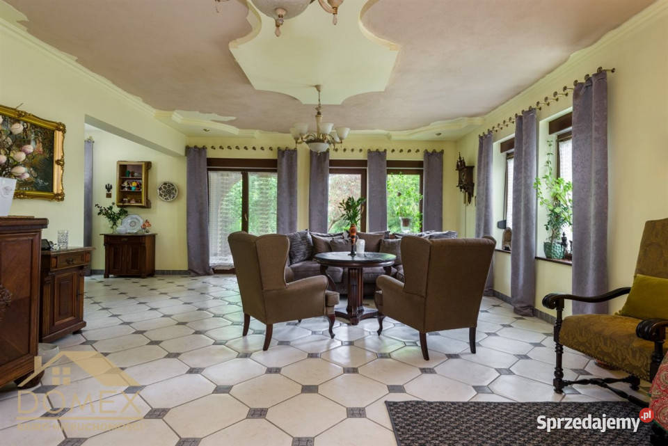 Dom wolnostojący Rogów 242m2 1486m2