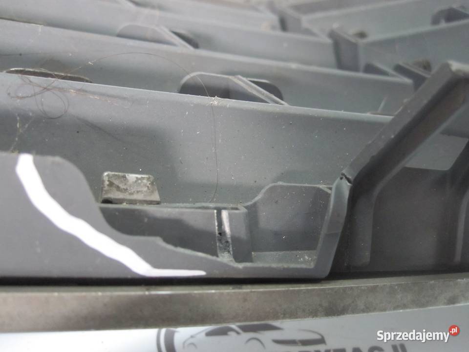MERCEDES E IV W212 12r grill atrapa A2128800183 osobowe Kielce