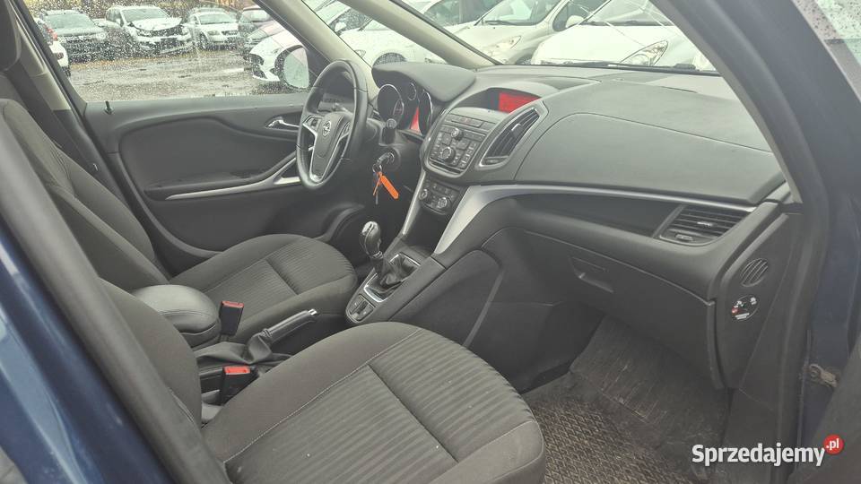 ZAFIRA 14 140 7 OSOBOWA OPŁACONA BEZWYPADKOWA czujnik deszczu