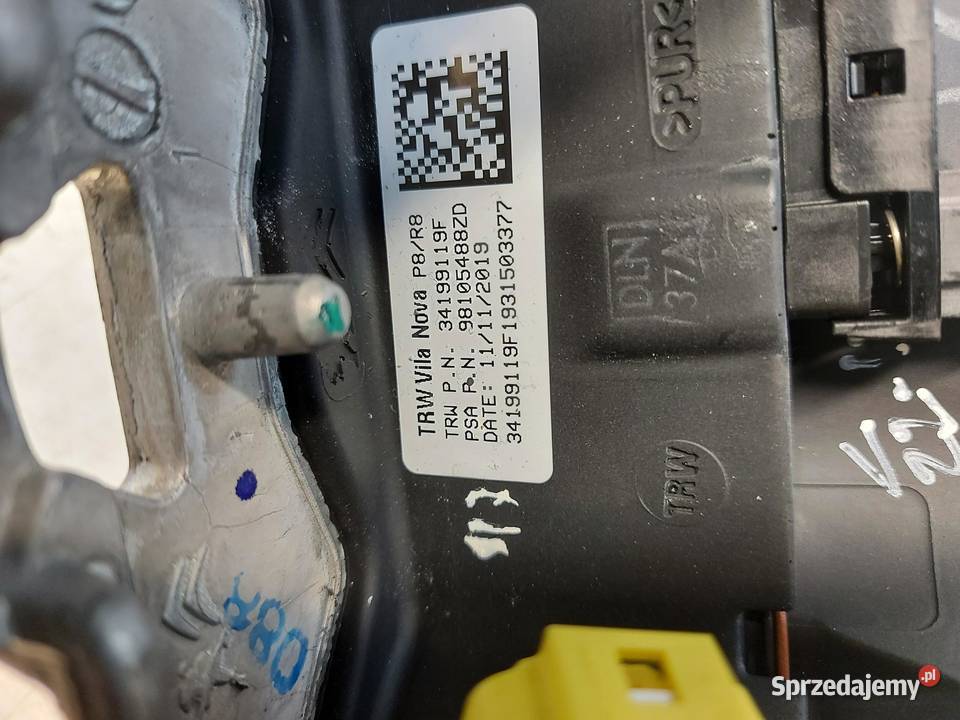 PEUGEOT 508 II Kierownica multimedialna skóra