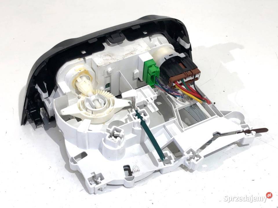 PANEL STEROWANIA NAWIEWU MITSUBISHI MIRAGE SPACE osobowe podkarpackie