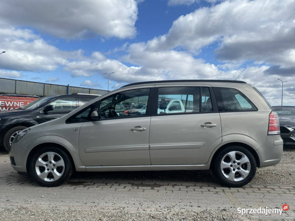 Opel Zafira 19 cdti 101 7 os Klima nowe tarcze