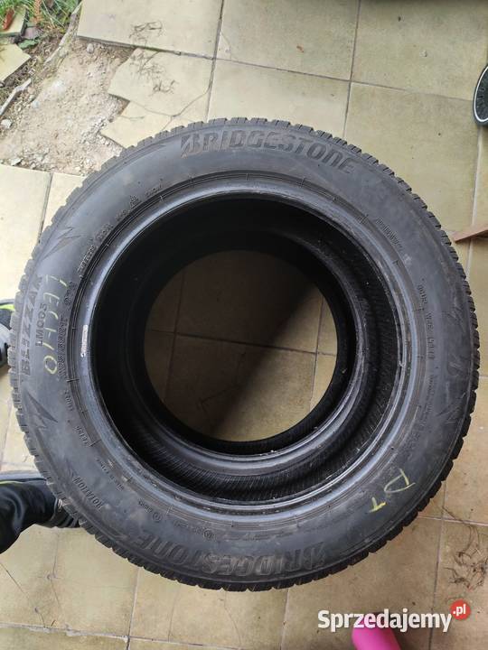 2 opony zimowe Bridgestone 22555 r17 bieżnik 6mm Piłatka sprzedam