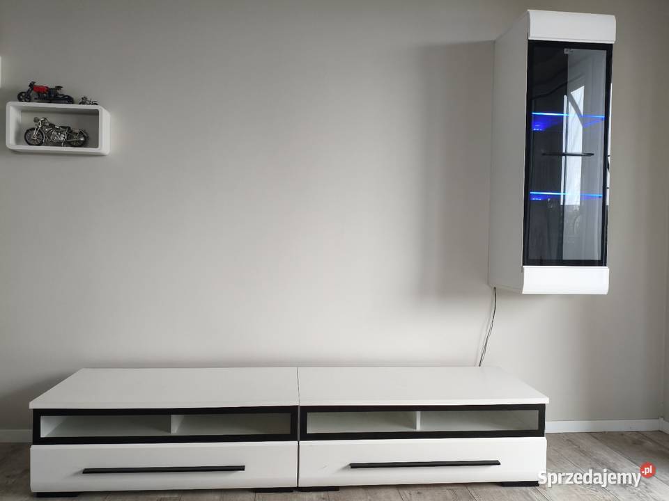 Szafka RTV z witryną wielkopolskie Poznań