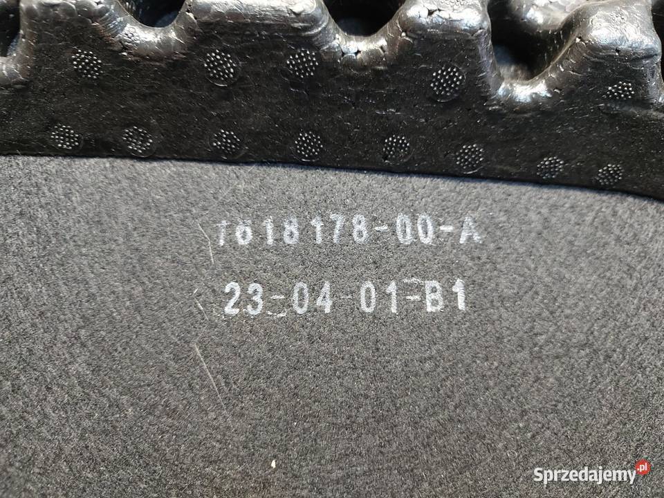 TESLA MODEL Y 2023r Schowek wnęka bagażnika Pozostałe sprzedam