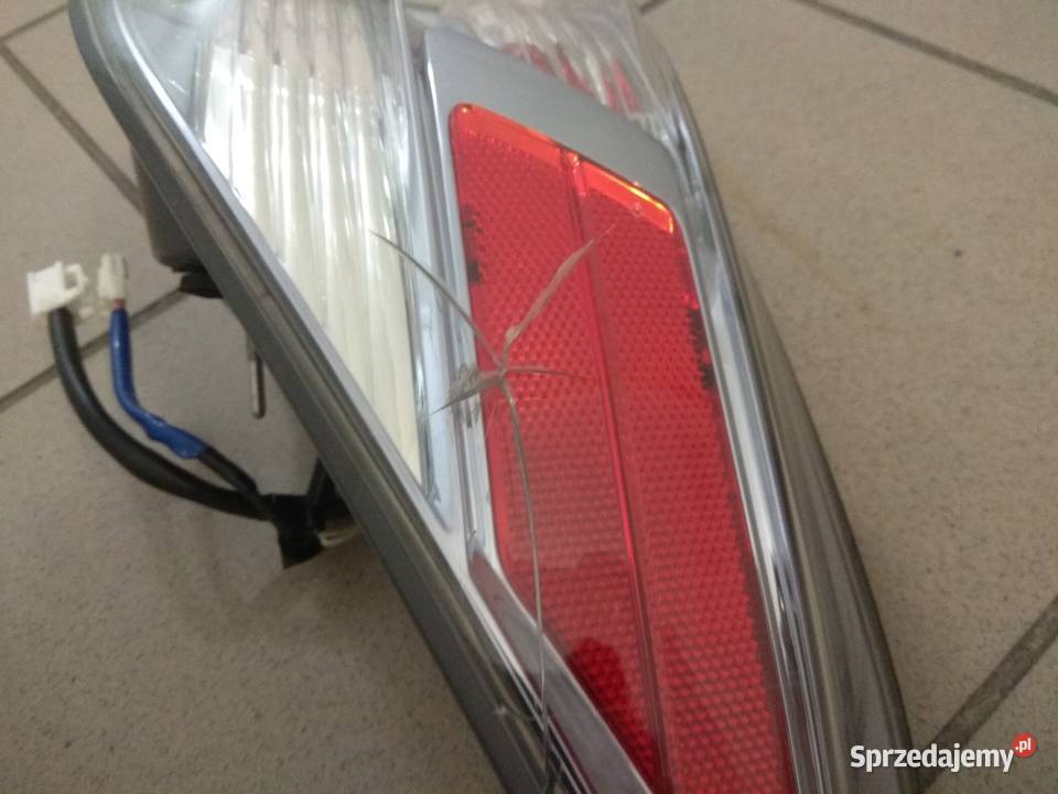 Lexus RX 450h lampa tylna prawa w błotnik 2009 r prawe Oświetlenie kujawsko-pomorskie Toruń