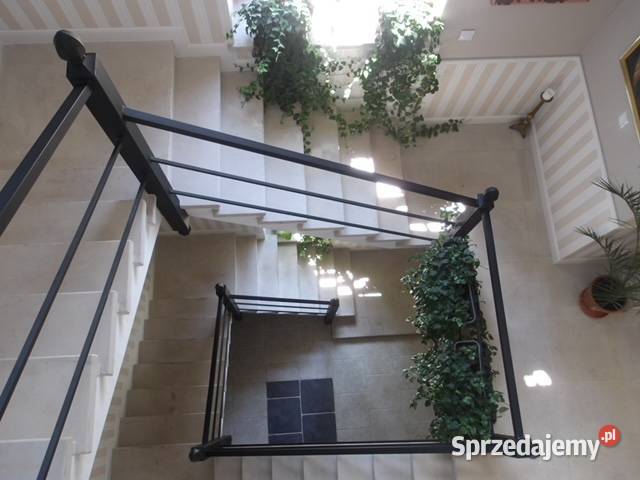 schody posadzka chodniki z kamienia Szydłowiec