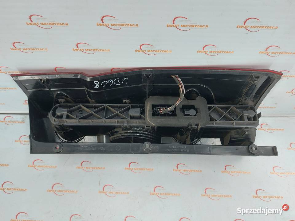 VW CRAFTER lampa lewa tył 89033705 Kielce