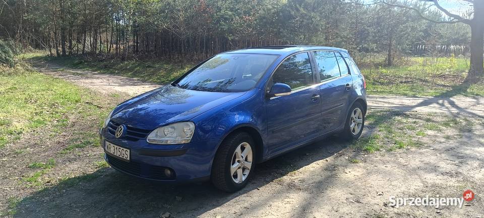 Volkswagen Golf 5 16 bogate wyposażenie Zakrzewska Wola