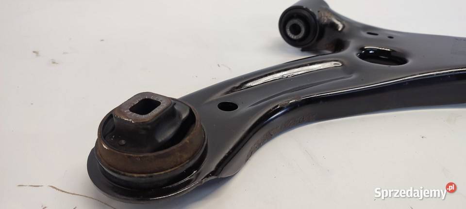 VOLVO XC40 WAHACZ PRAWY PRZÓD 32221282