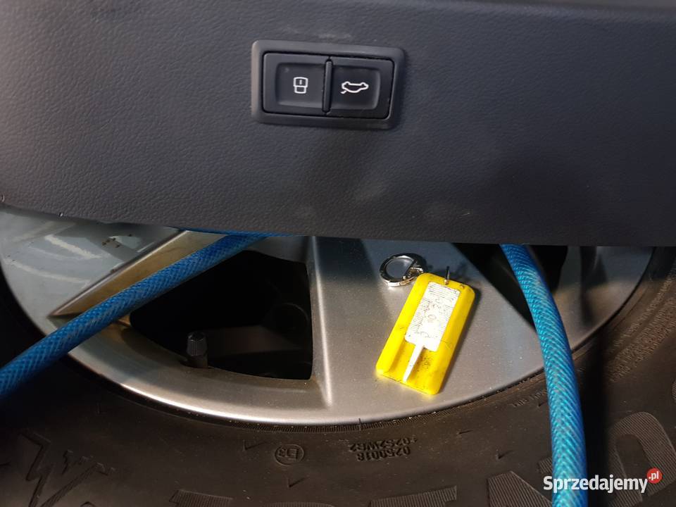 Audi a6 c7 kombi tapicerka tylnej klapy Zgorzelec