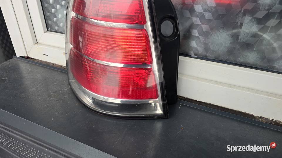 Lampa lewy tył do opla zafiry B 2006 Sosnowiec sprzedam