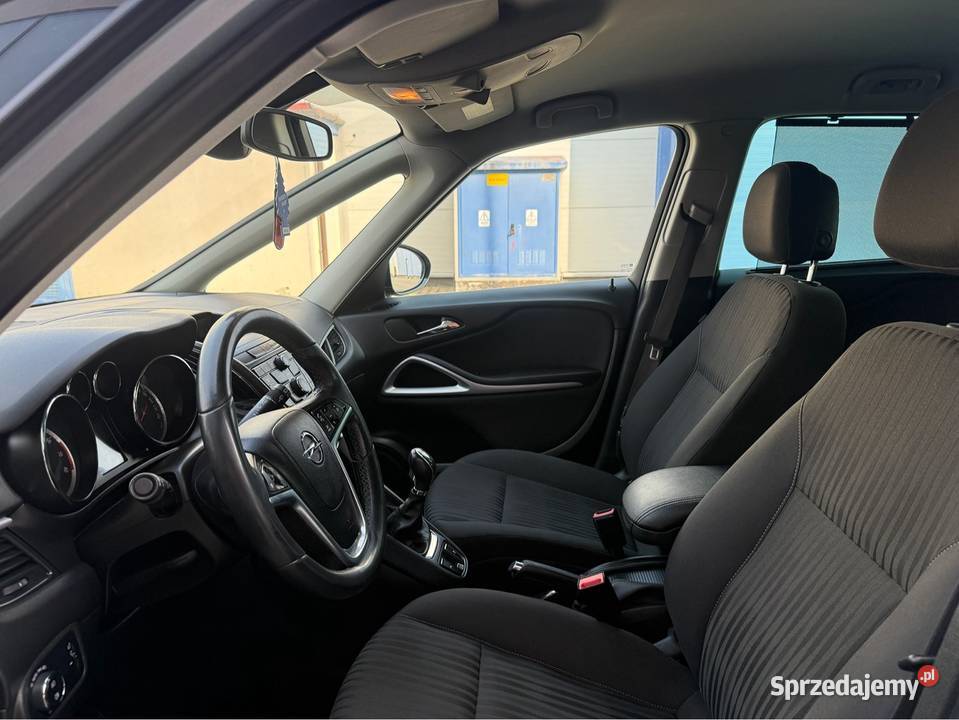 Zafira c 2012r 14 turbo 1 właściciel kupiony w polskim salonie podkarpackie Rzeszów sprzedam