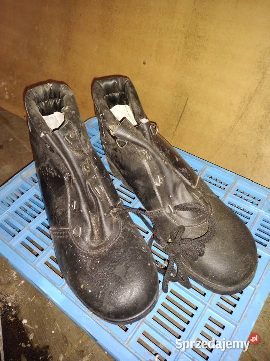Nowe buty robocze skórzane z PRL Mniszków