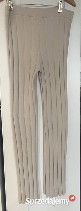 Dzianinowe spodnie HM M Bez wzoru dolnośląskie