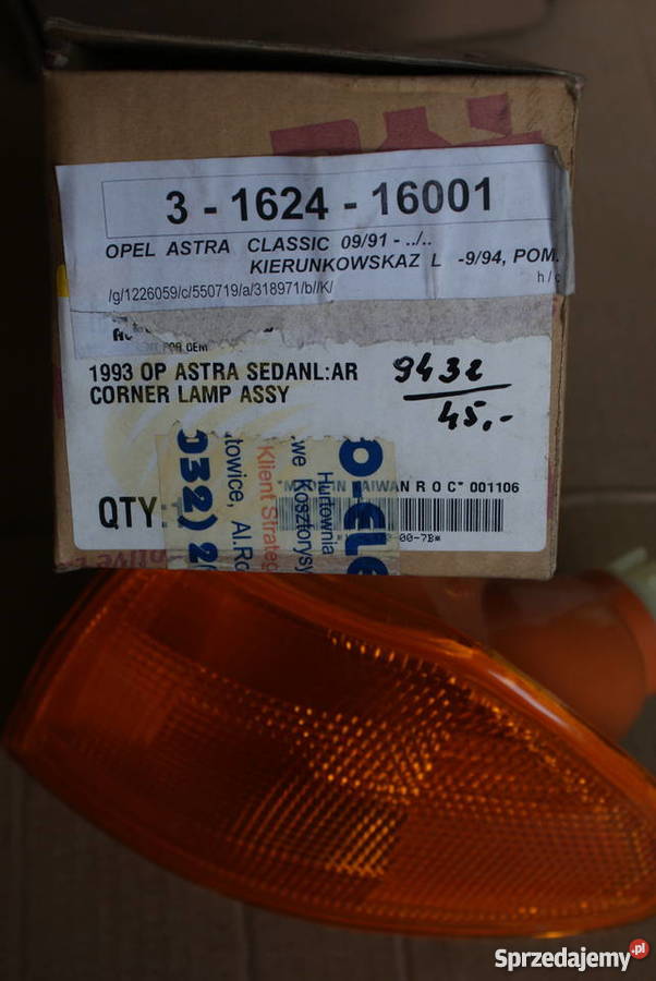 MIGACZ KIERUNEK LEWY POMARAŃCZOWY PRZÓD OPEL osobowe Białobrzegi sprzedam