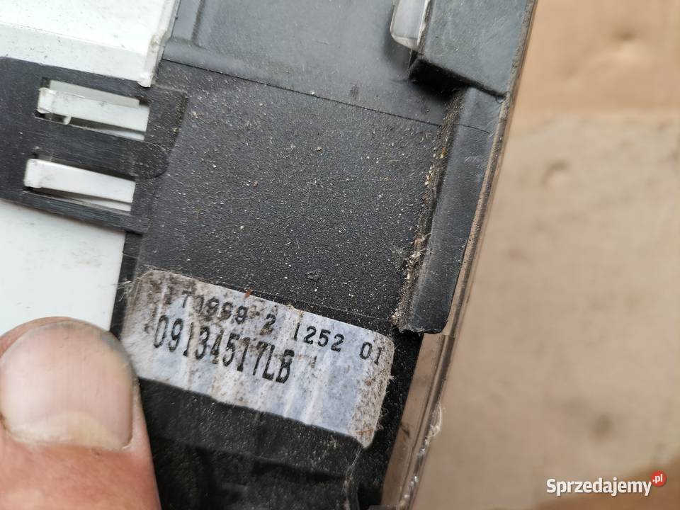 LICZNIK ZEGARY Vectra B 09134517LB osobowe Kamień-Kolonia sprzedam