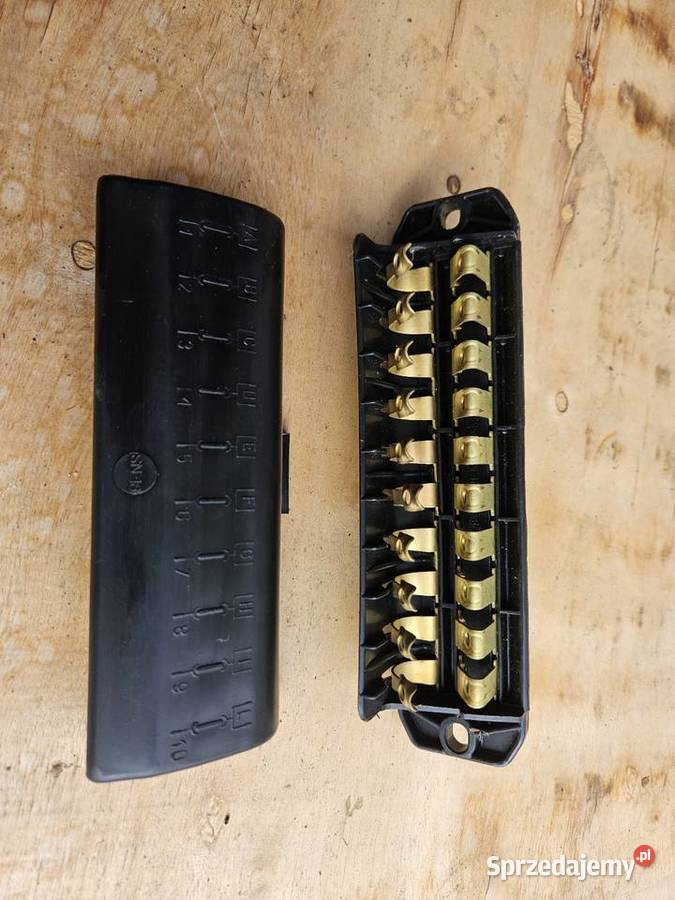 Skrzynka Bezpieczników nowa prl 10 obwodów 126p Łódź