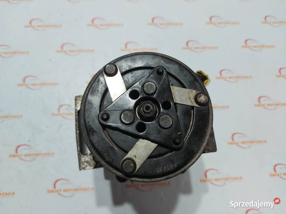 CITROEN DS4 20 HDI TDCI RH02 10DYZE 11r osobowe