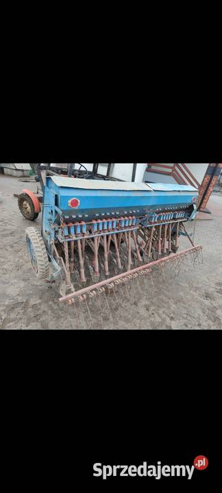 Sprzedam pług 4 skibowy siewnik i opryskiwacz Siewniki i sadzarki sprzedam