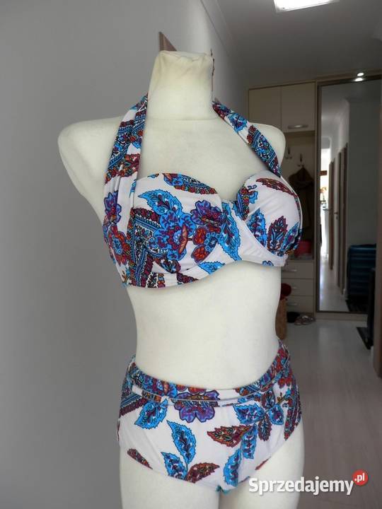 Strój Kąpielowy Dwuczęściowy Bikini z Fiszbinami Łomża