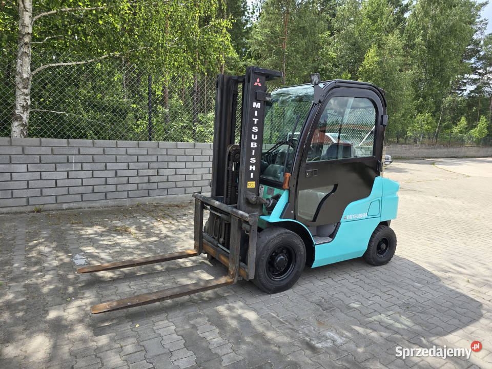 Wózek widłowy MITSUBISHI FD25N 25 t 33 m diesel Wózki widłowe Klewki