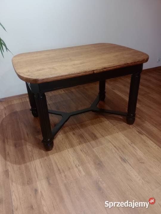 Sprzedam piękny rozkładany stół dębowy z okresu Lusówko sprzedam