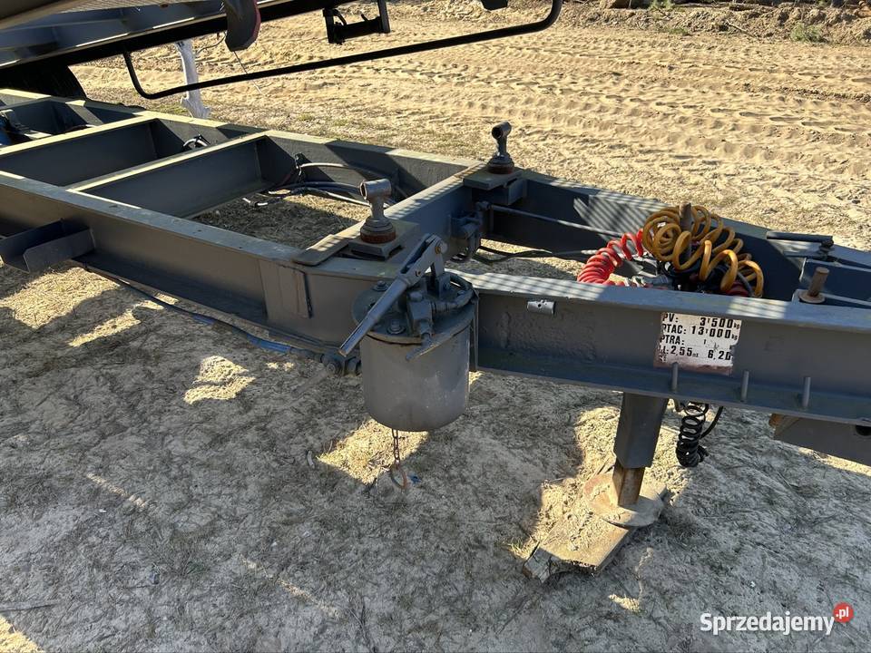 Przyczepa tandem niskopodwoziowy
