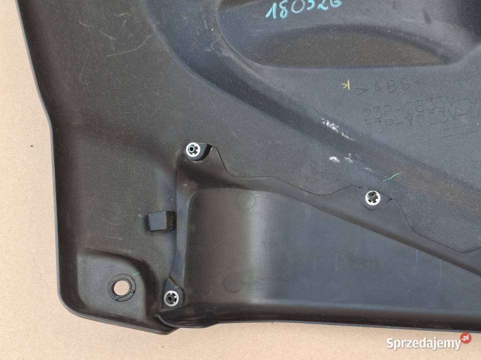 YAMAHA XT 1200 Z XTZ BOCZEK PRAWY OWIEWKA OSŁONA Szyby i owiewki