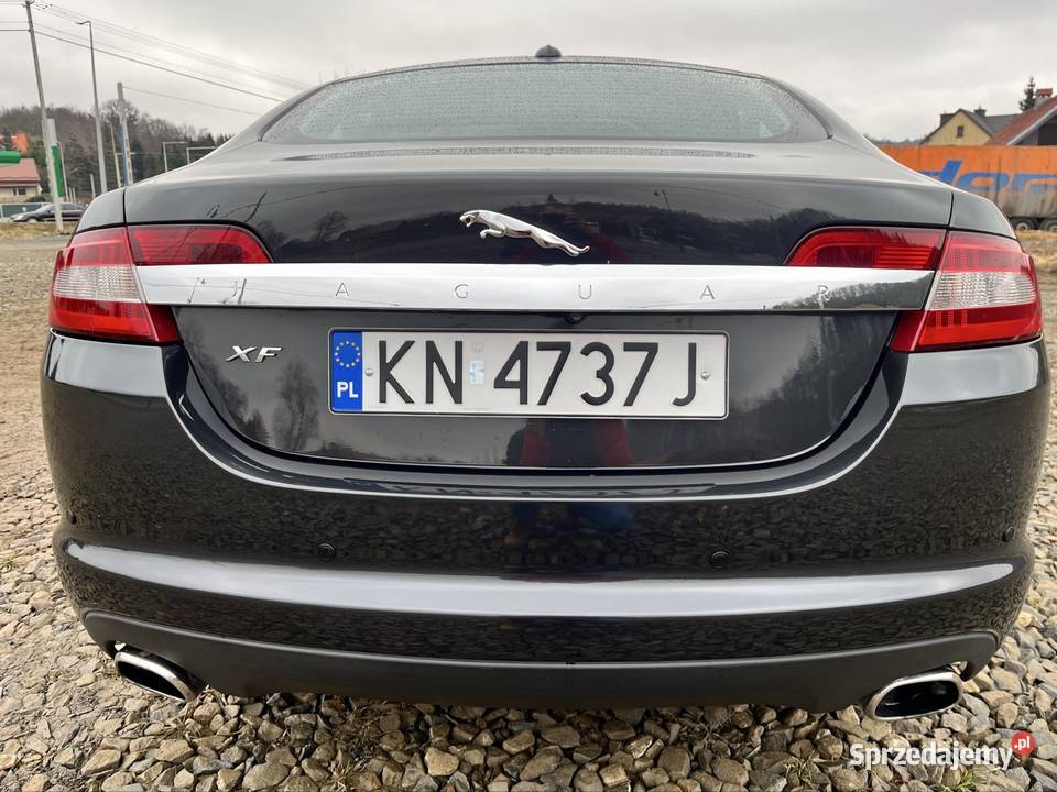 Jaguar XF X250 30D 300 2010 korekcie lakieru