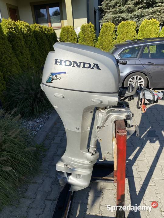 Silnik zaburtowy Honda BF 20