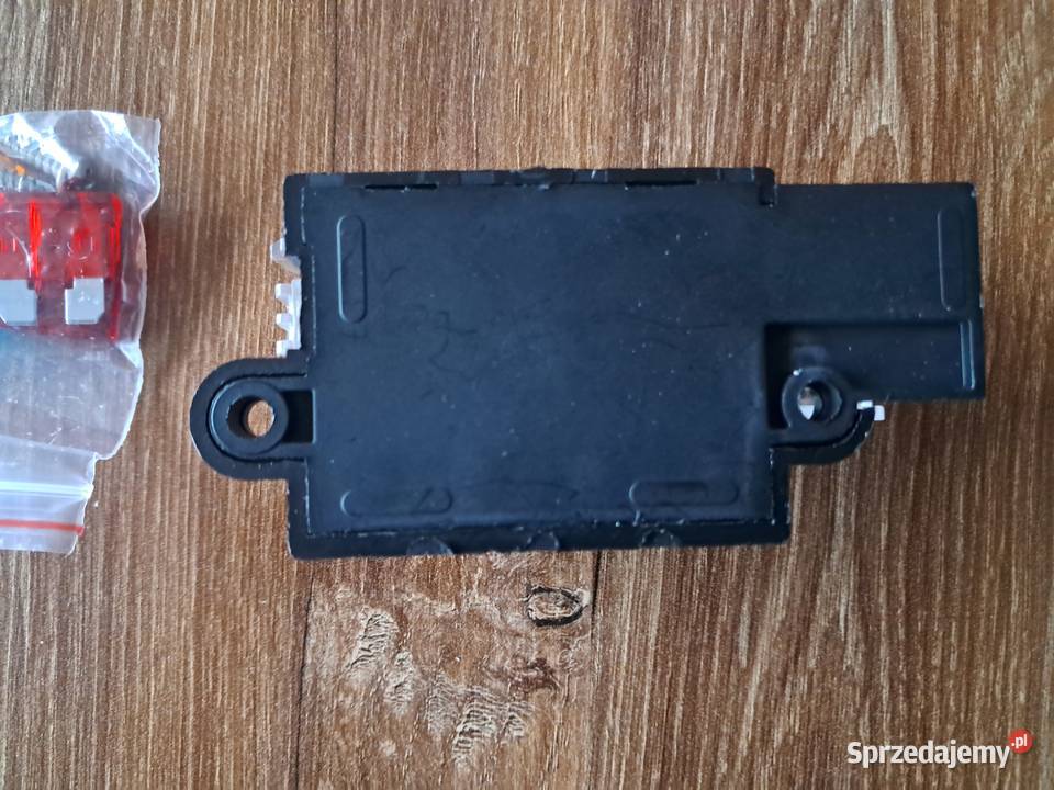 nowa skrzynka bezpieczników 4 gniazda brak metki sprzedam