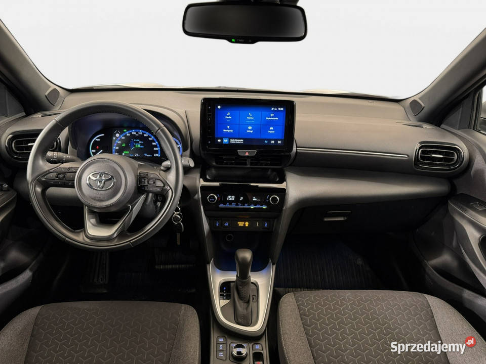 Toyota Yaris Cross 15 116 Hybrid eCVT 4x4 2023r nieuszkodzony małopolskie Myślenice
