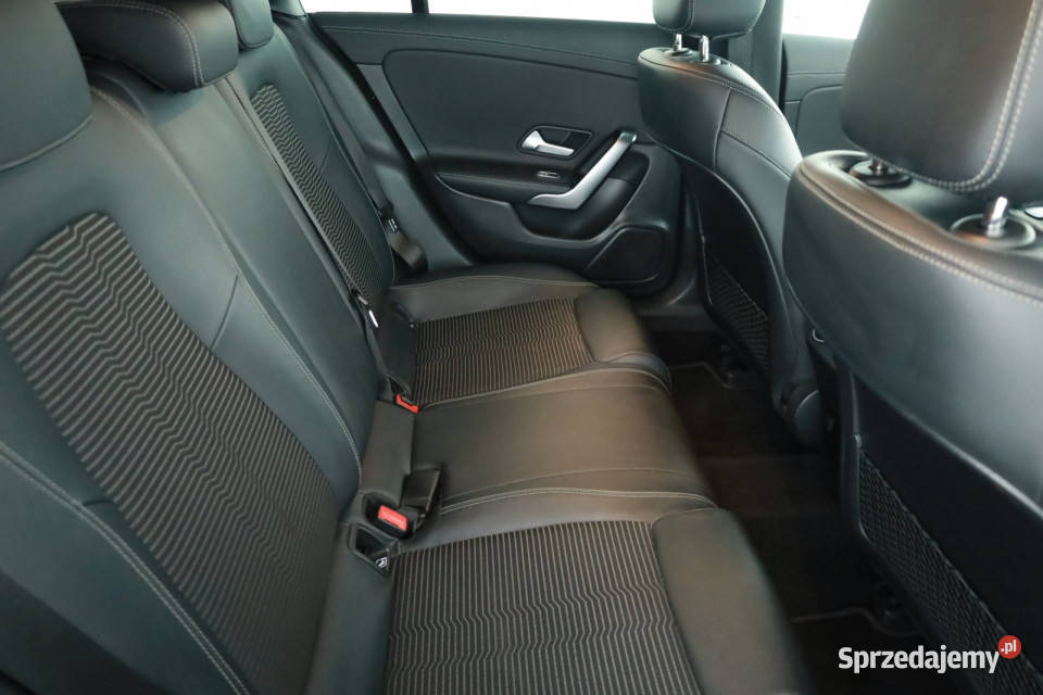 Mercedes CLA 180 mazowieckie Piaseczno sprzedam