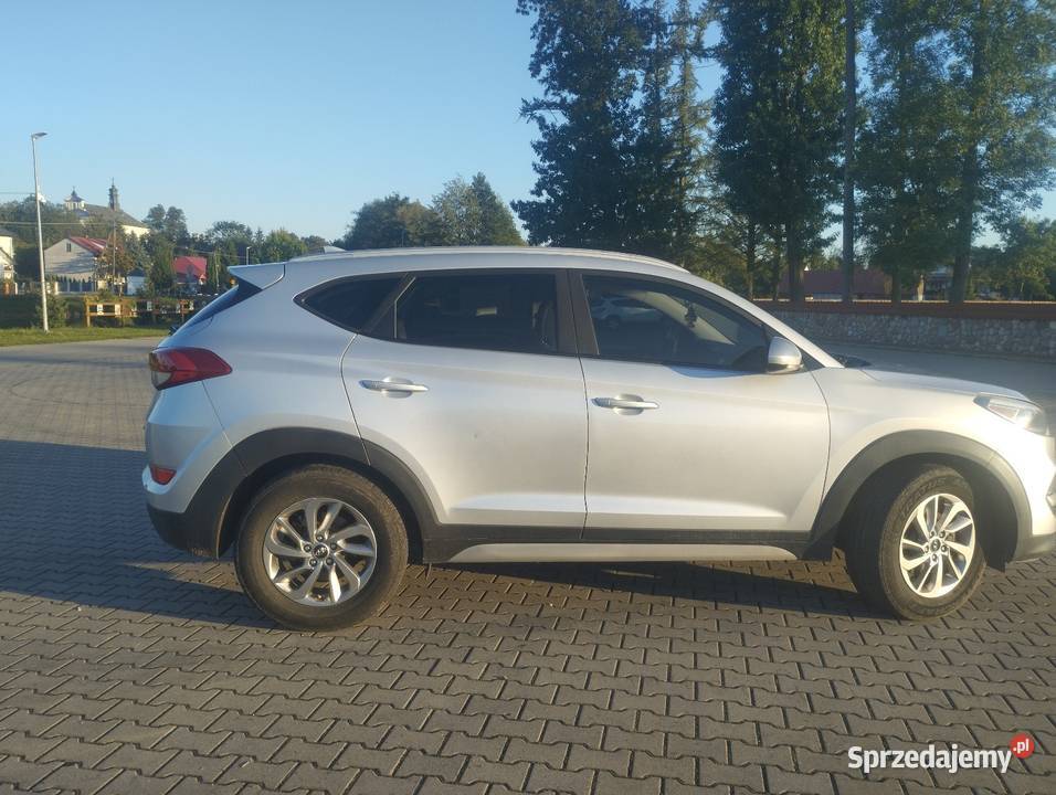 Sprzedam Hyundai Tucson 2018 4x4 20 gdi nieuszkodzony Tucson Skórzec