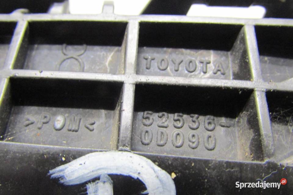 ŚLIZG ZDERZAKA LEWY PRZÓD PRZEDNI TOYOTA YARIS