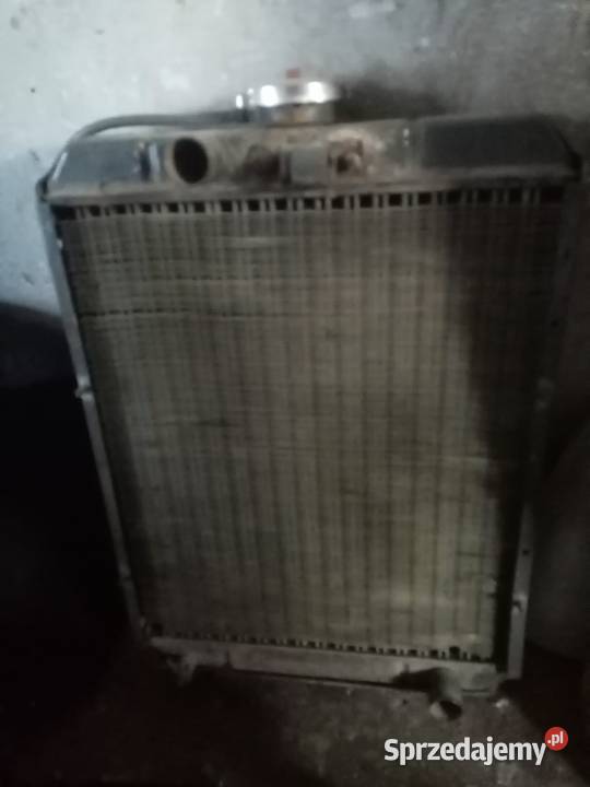 Chłodnica C328 C330 stan nie cieknie Niebocko sprzedam