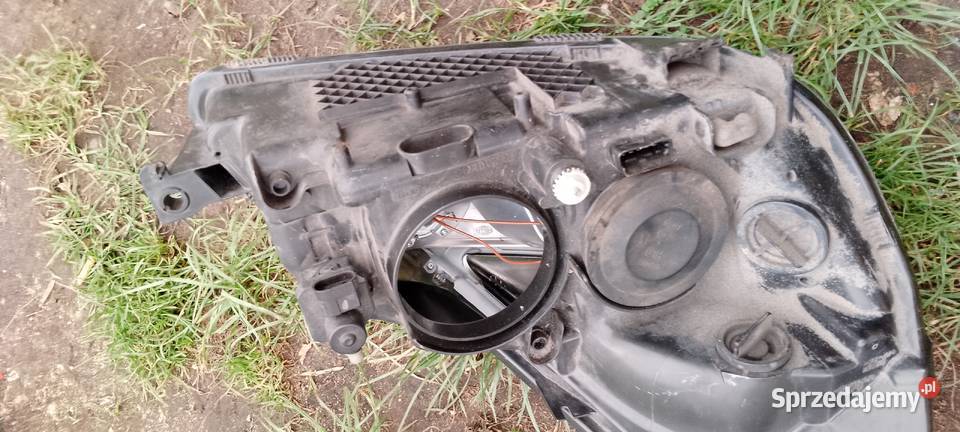 Lampy przód Renault Espace 4 osobowe Trzebnica