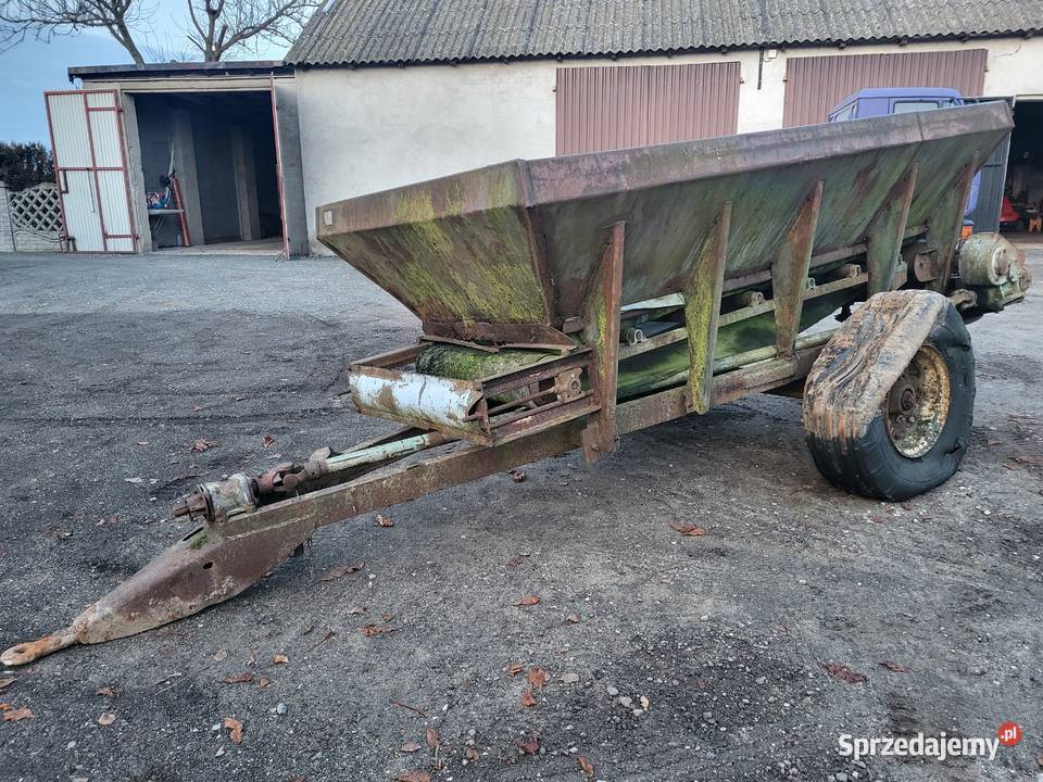 Rozsiewacz wapna RCW 3 Piast wapniarka solarka Osięciny